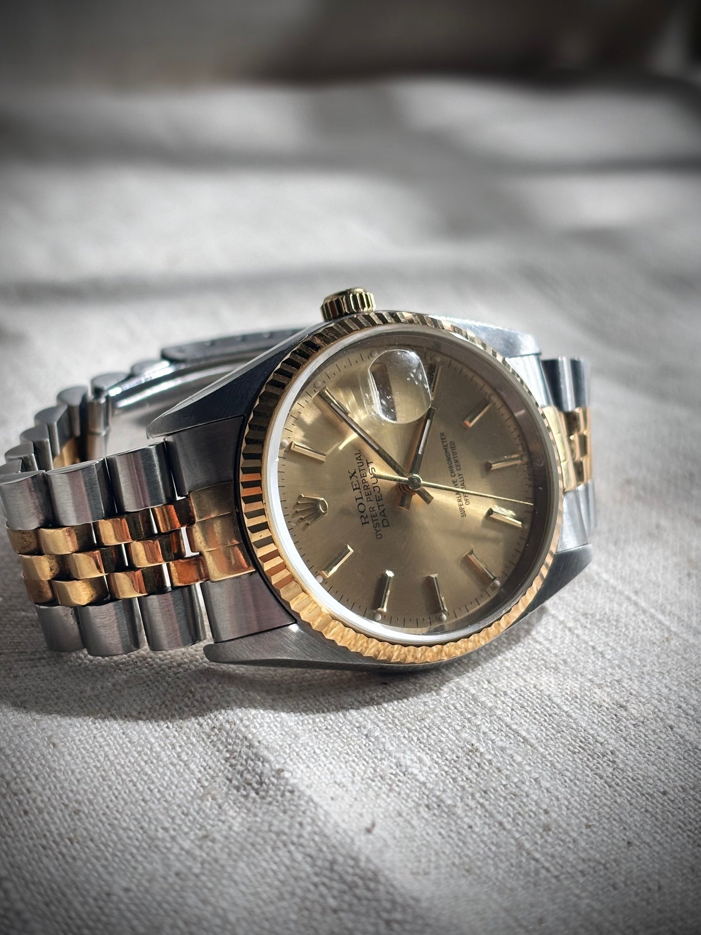 Rolex Date Just 16233